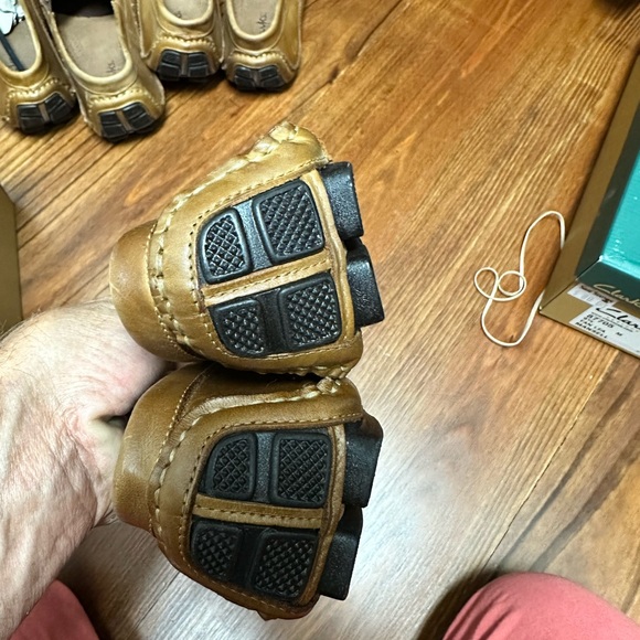 Clarks Size 9.5 Mansell Loafer (brown/tan available). New, never worn. - Picture 8 of 9